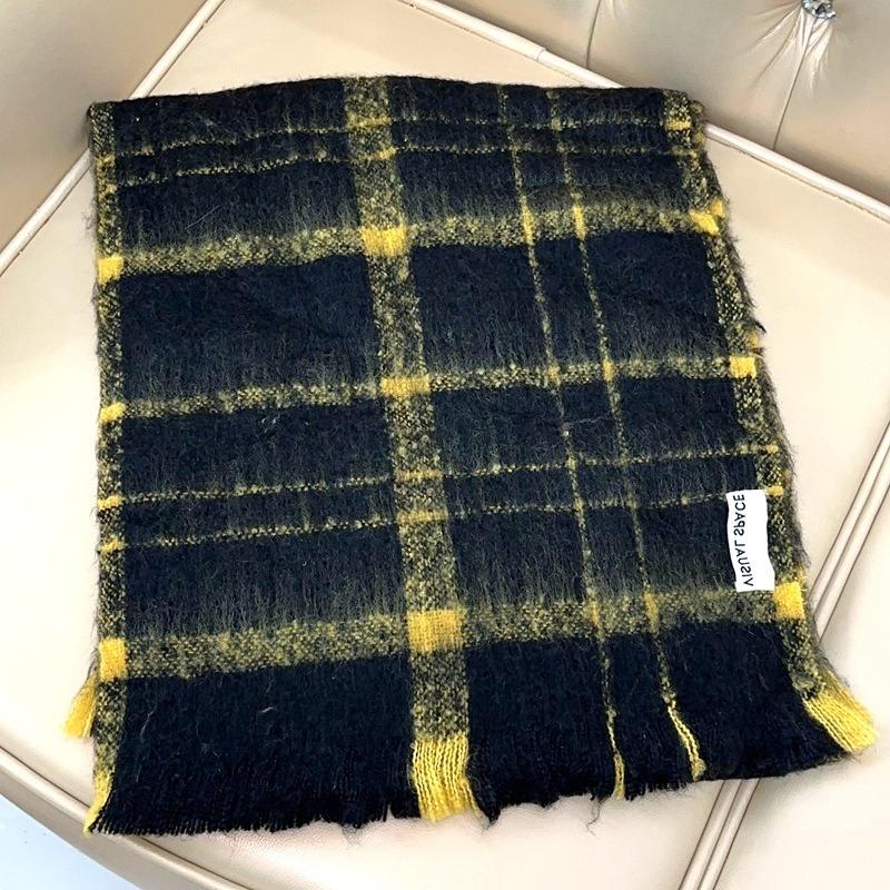 Autumn and winter new cashmere Christmas plaid scarf atmosphere women keep warm imitation cashmere versatile knitted scarf