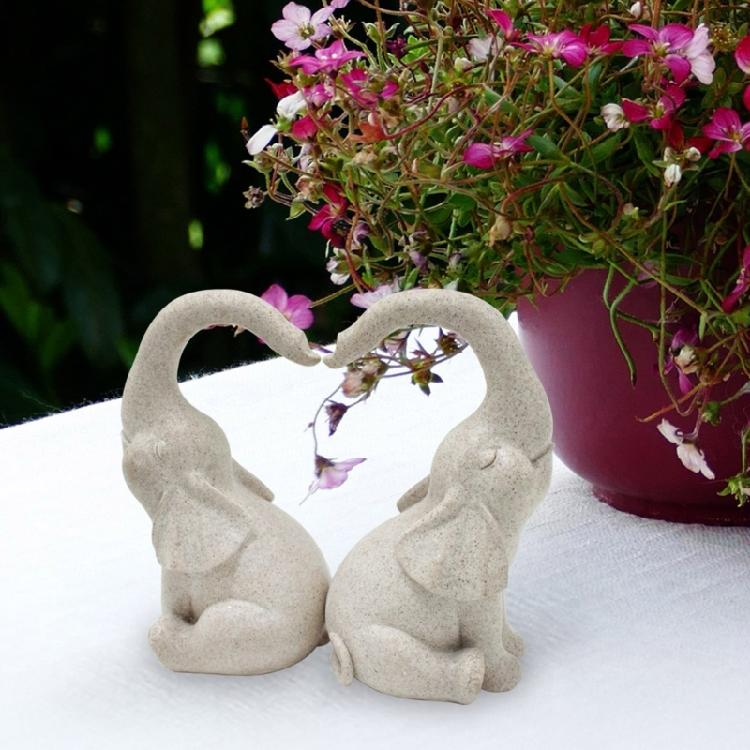 Pair of Elephant Sculpture Resin Statue Love Elephant Designs Figurine Statues for Patio and Indoor Desk Decoration
