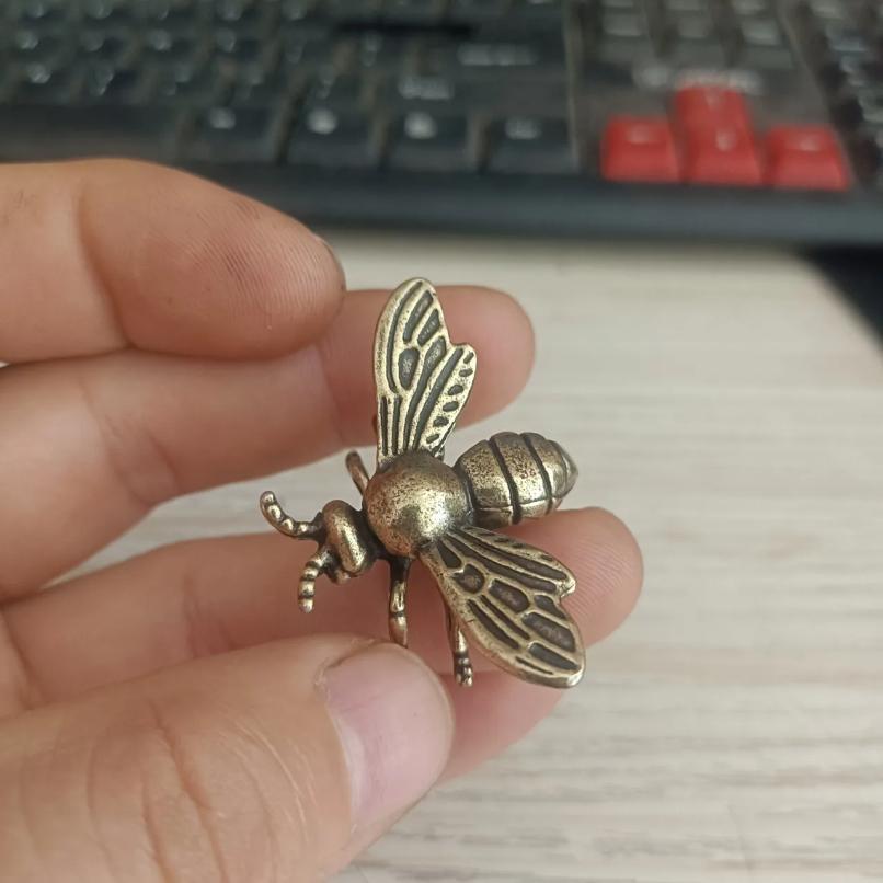 Katı Pirinç Böcek Balarısı Figürler Minyatür Çay Evcil Hayvan Komik Böceği El Sanatları Koleksiyonu Masaüstü Küçük Süsler Ev Dekorasyonu