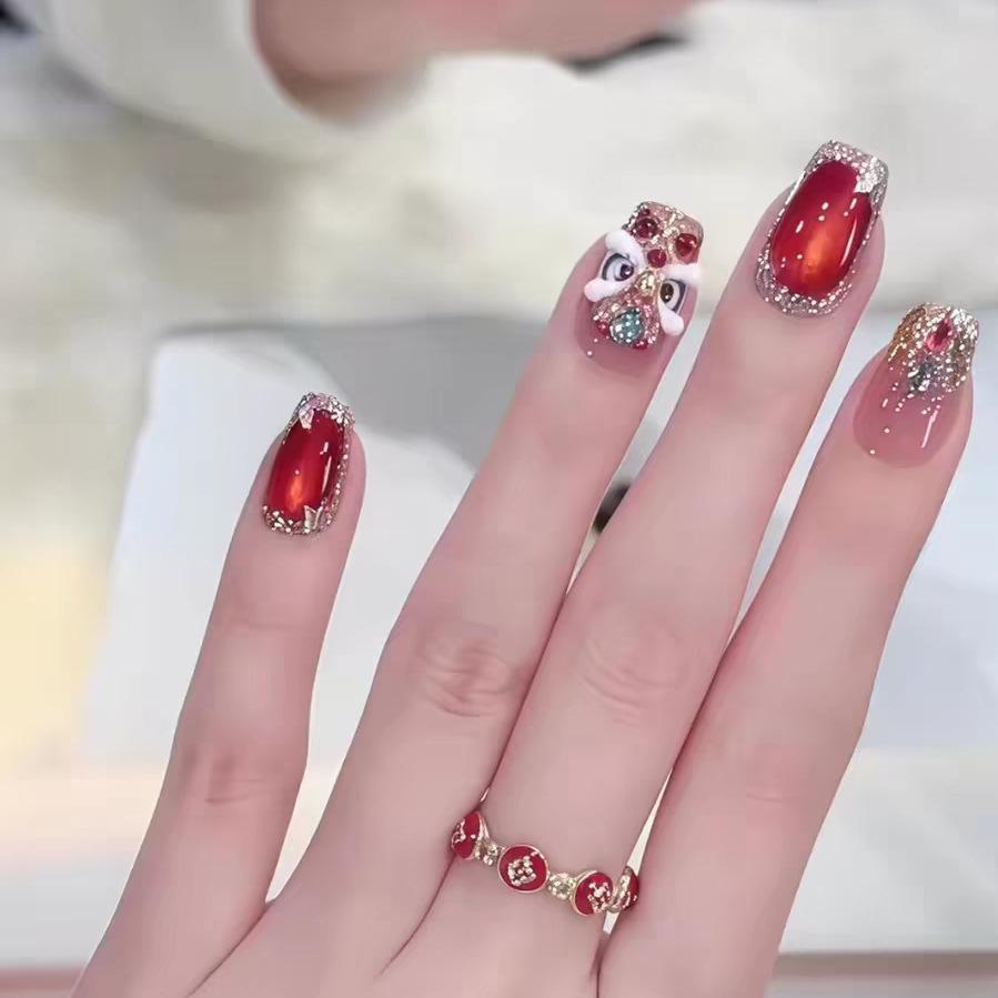 2026 New Year Wearable Lion Dance Cat Eye Manicure: Handmade Removable False Fingernail Stickers.