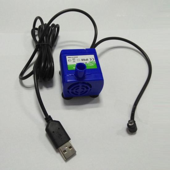 Bomba de agua Potente Sólida Mini Ligera Conveniente A prueba de salpicaduras Fácil de limpiar Luz LED Mascota