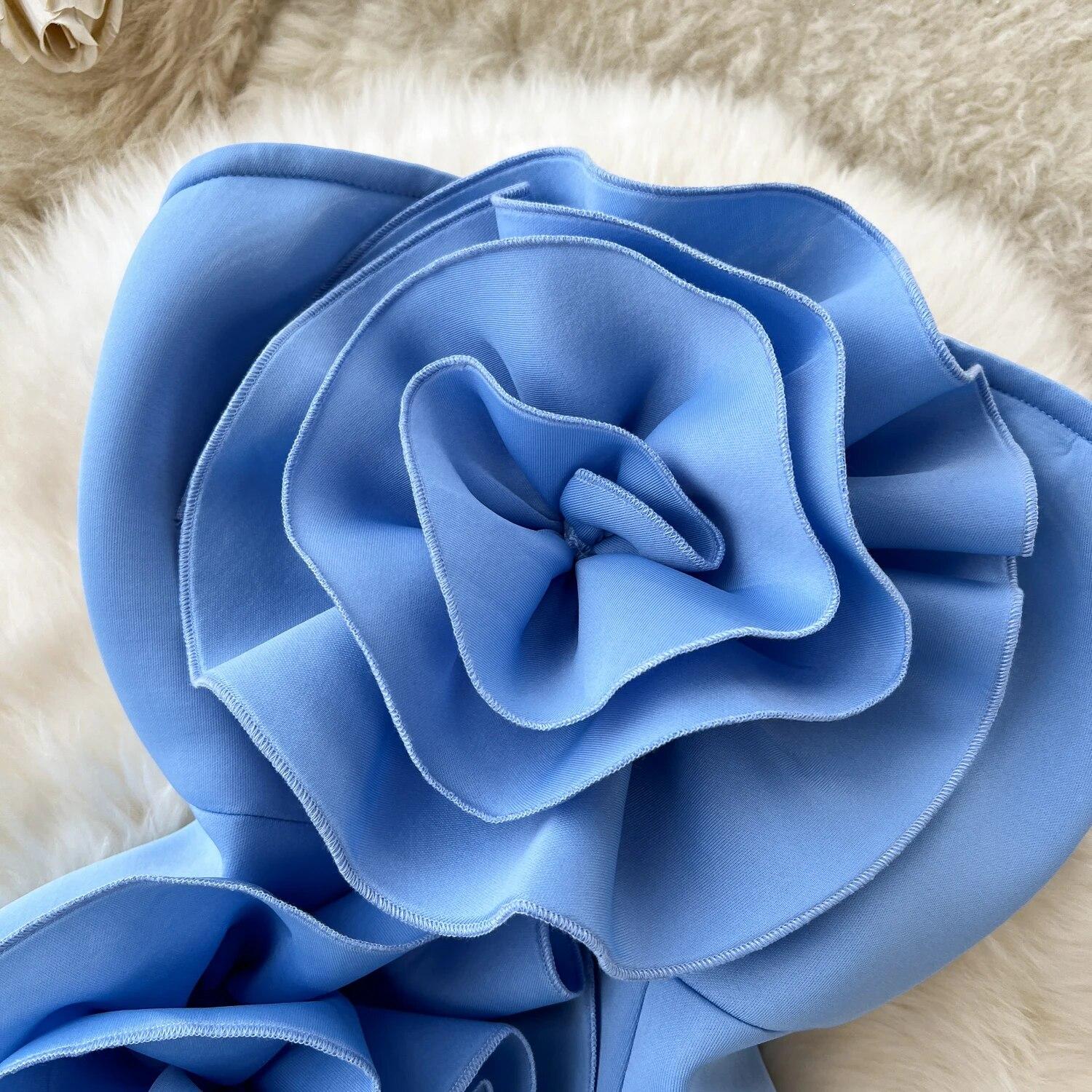 Элегантное платье с открытой спиной и высокой талией — фото 8