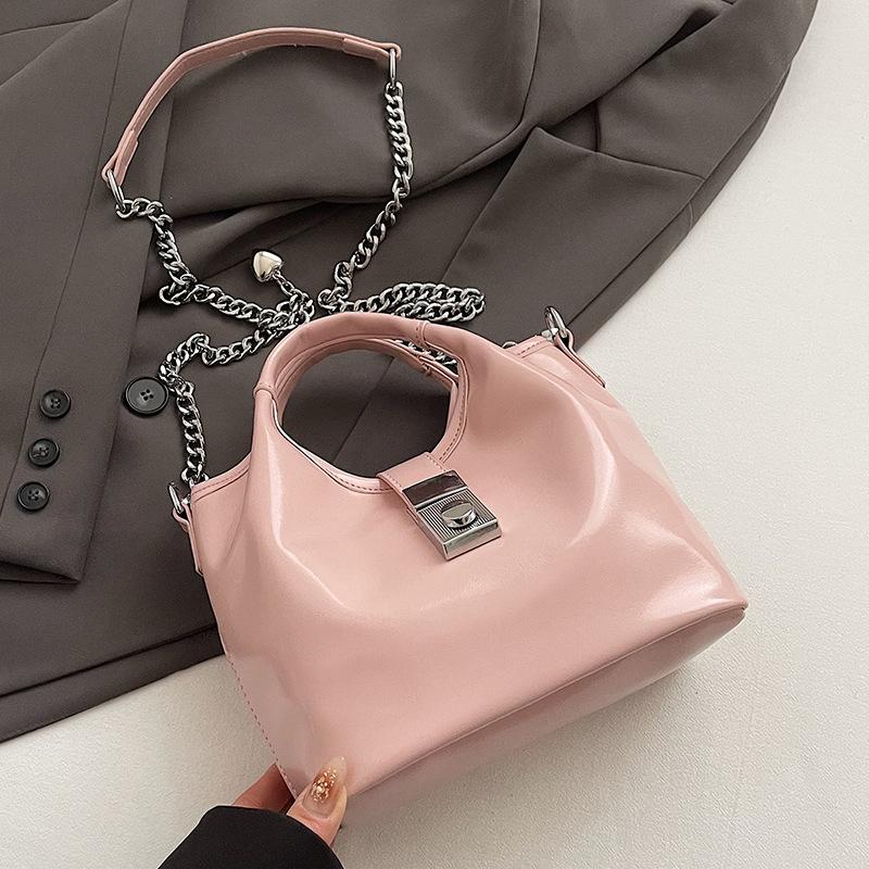 Trend Hot Sale Retro Oil Wax Leather Simple Portable Shoulder Bag Fashionable Versatile High Sense Messenger Bucket Bag Woman