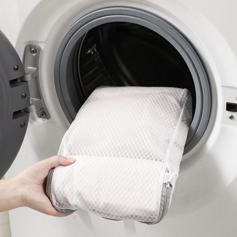 Protective Meshes Laundry Organizers With Expandable Structure And Tops Zippers For Delicate Clothing Care