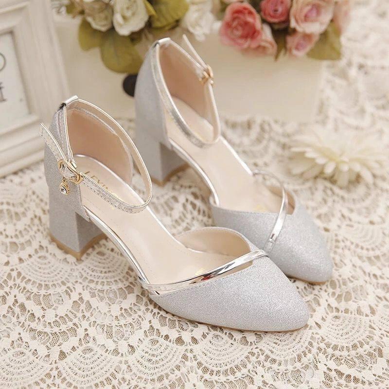 Summer new bag head sandals women's pointed square root thick heel women's shoes one-button fashion sandals