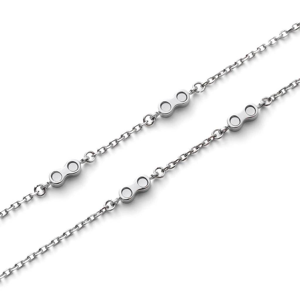 Lieri Magnetic Clover Necklace, One Size Fits All (Approx. 60cm Long), Chain Necklace for Women, Stylish, Cute Jewelry, Hypoallergenic, Birthday Gift