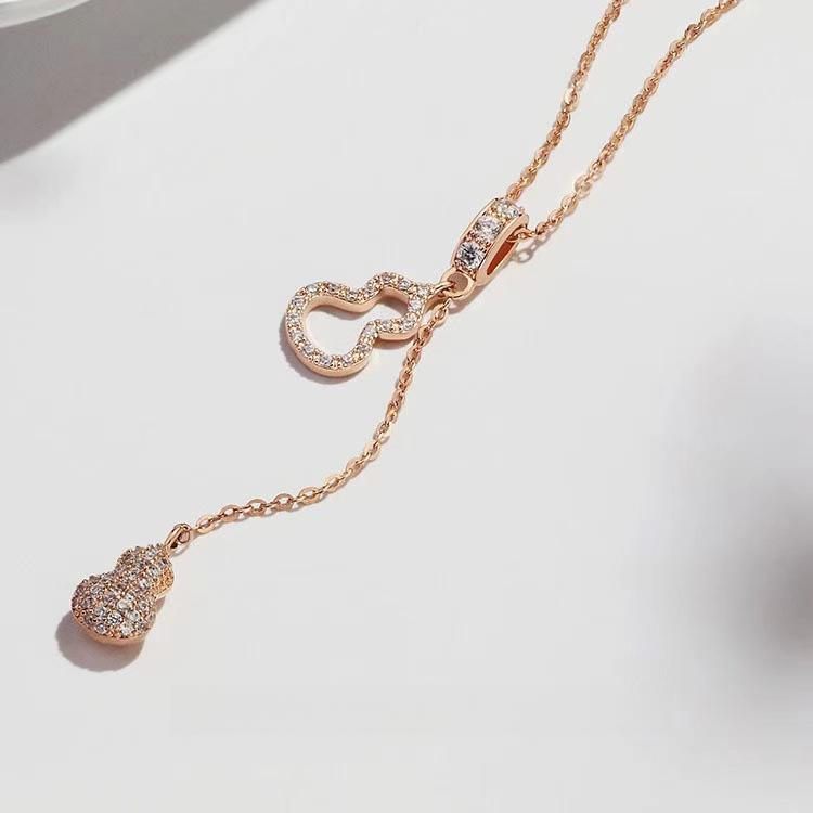 Gourd Pendant Necklace Women'S Fashion Niche Design Sense High-End Light Luxury Year Collarbone Chain Jewelry Premium