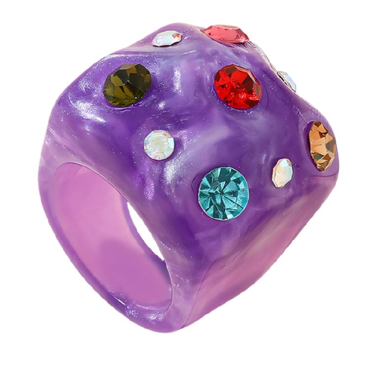 Contemporary Resin Cocktail Ring Featuring 3D Wrinkled Design And Brilliant Crystal Embellishments Finger Accessory
