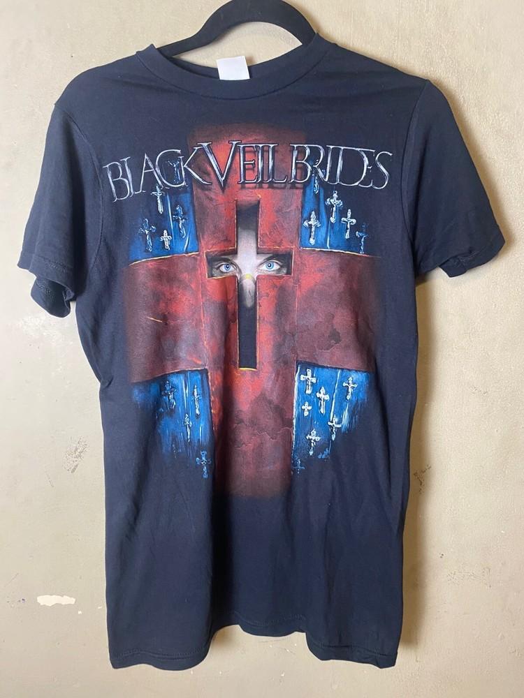 

Black Veil Brides Cross w/ Eyes Black Graphic Tee SZ S- NWOT Unisex T-Shirt L