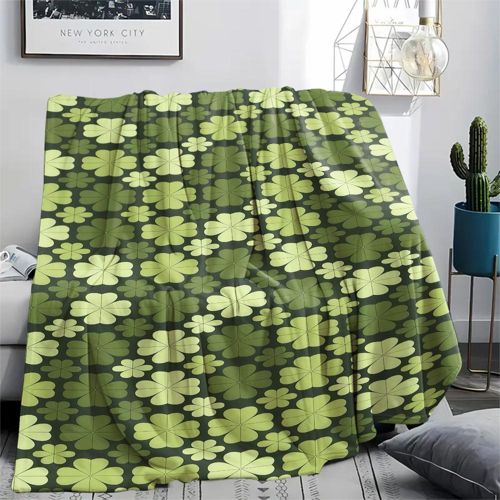St.Patrick's Day Green clover Print Flannel Blanket,High quality Comfortable for All Seasons,Home Decor,Warmth and Comfort,Perfect for Christmas Gifts