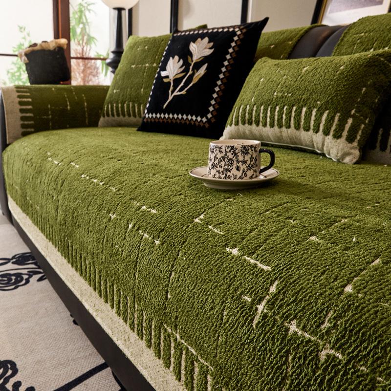 Light Luxury Plush Sofa Cover Winter Striped Anti Slip Sofa Protective Pad Thick and Wear-resistant Cat Scratch Couch Cover Towel