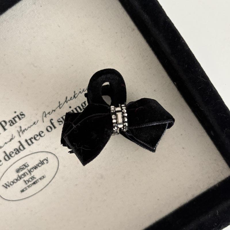 Korean Velvet Bow Hair Clip for Women - High-End 2026 Hair Claw, Bun & Princess Style