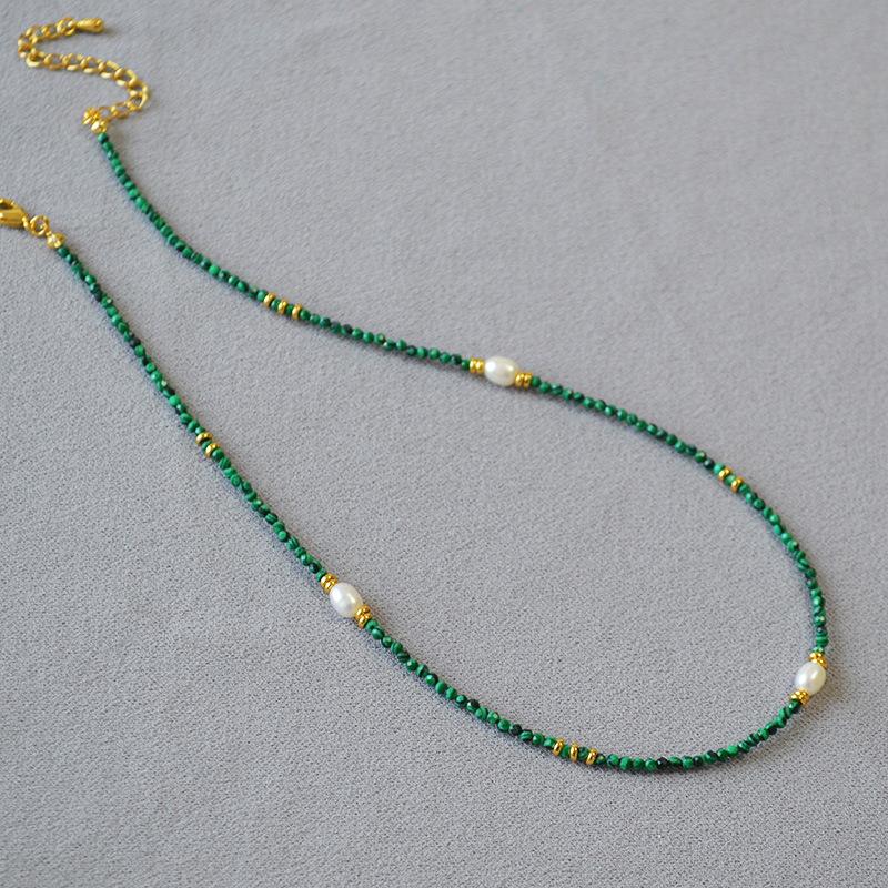 

Французская ниша литературный и ретро малахитовый бисер изумруд геометрический квадратный кулон двухслойное ожерелье темперамент