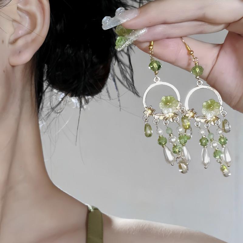 2025 Versatile New Green Lily of the Valley Earrings Fresh Tassel Water Drop Sweet Earrings Niche Stud Earrings