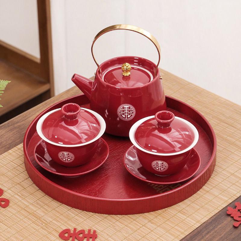 Wedding Tea Set: Elegant Teapot and Cups for Newlyweds' Traditional Ceremony