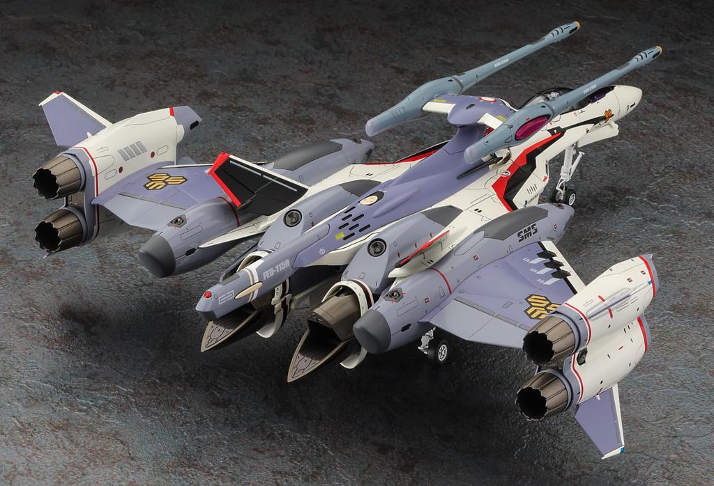 Hasegawa Macross Series Macross Frontier Tornado Messiah Scale Plastic Model Kit 65900 VF-25F (Atmospheric Specification) 1/72