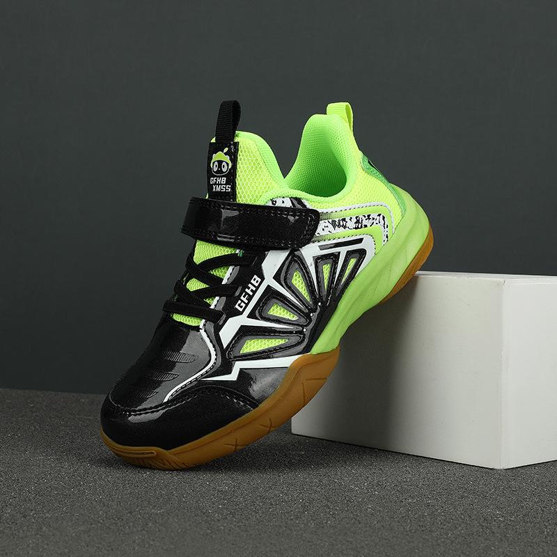 Badminton shoes table tennis shoes skipping rope special luminous children's game training sports shoes feather pong shoes foreign trade