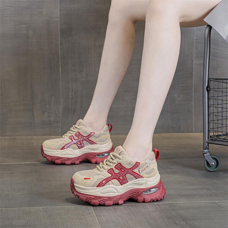 Small Thick-soled Dad Shoes Women 2025 New Casual Fashion Versatile Internet Celebrity Height Increase Lightweight Sports Shoes