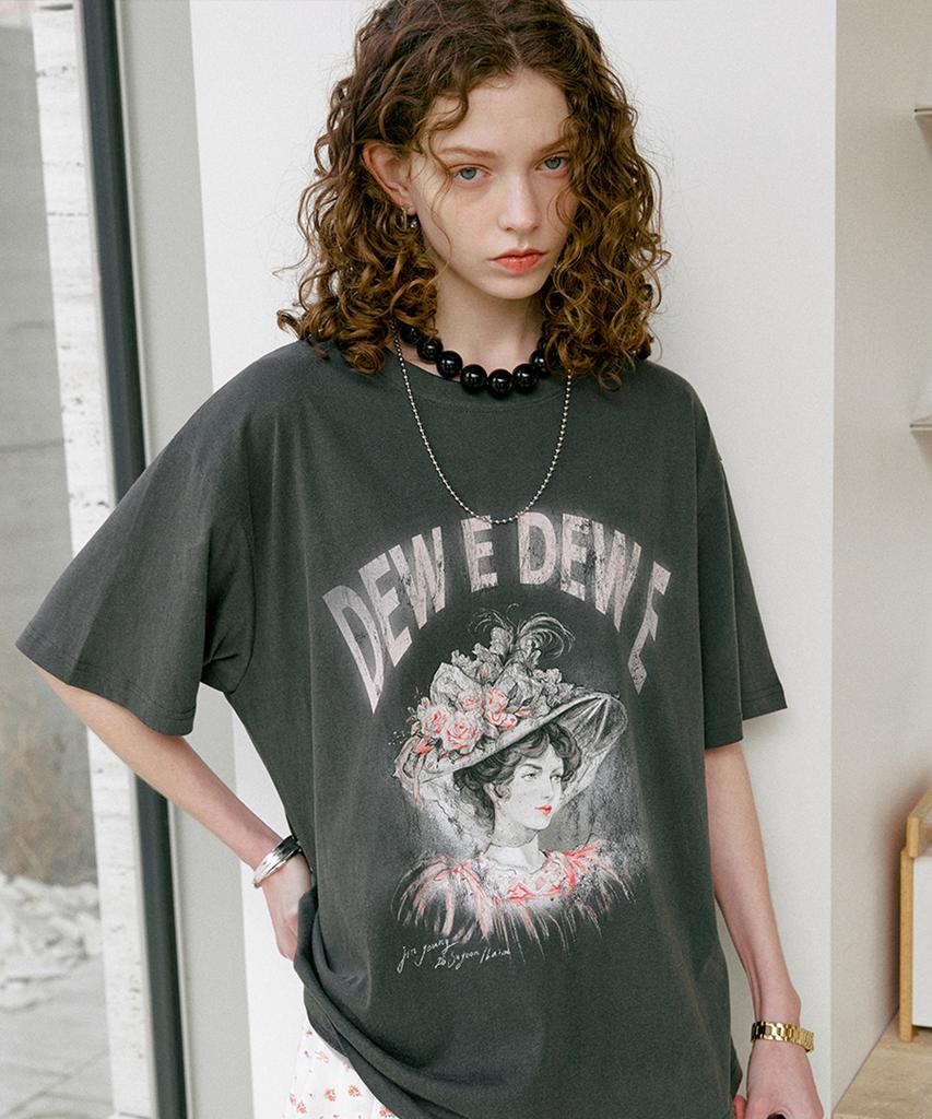 Dyuidyui Lady Graphic Top (2 Colors)