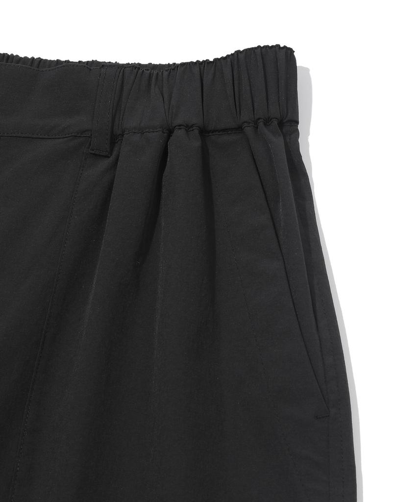 BEENTRILL Woven Tech Fatigue Shorts (Black)
