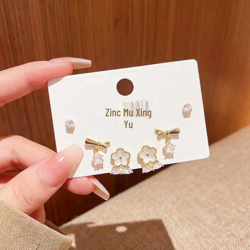 14k Gold-Plated Exquisite Flower Earrings with S925 Sterling Silver Needle