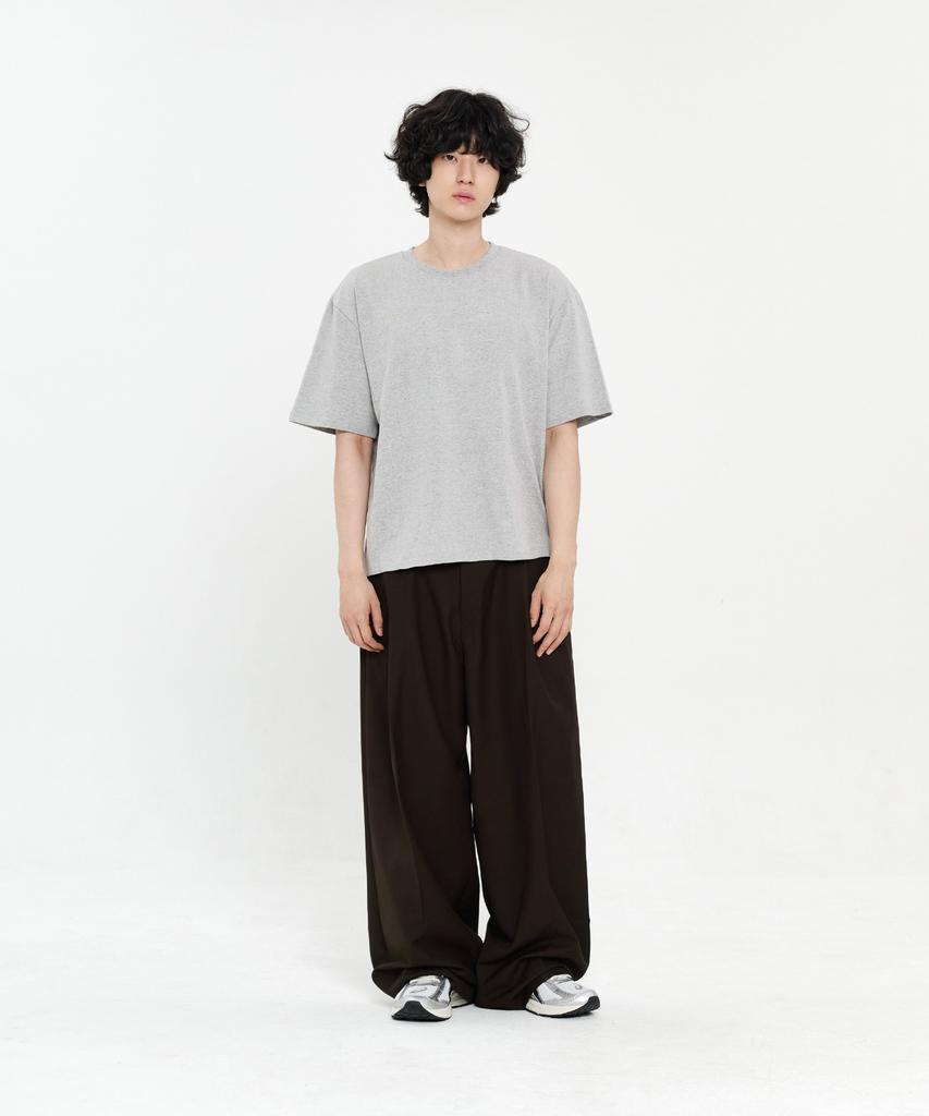 SIGNATURE Single-Pleat Wide Slacks [Deep Brown]