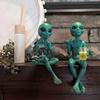 Funny Alien Beer Statue Garden Landscaping Yard Art Ornament Resin Beer Drinking Alien Sculpture Desktop Decoration