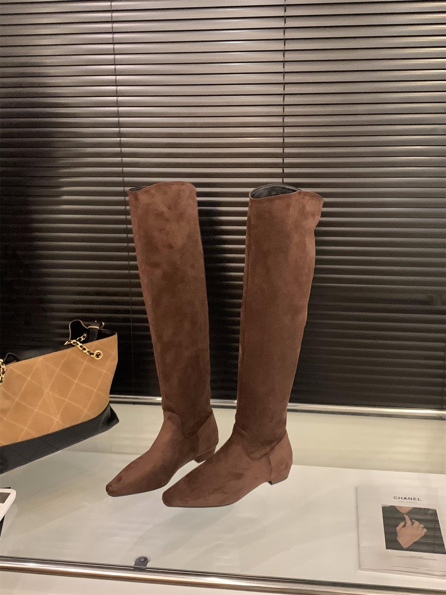 

Coarse Heel Khaki Suede Tall Pile Knight Boots Women s Boots 2025 Autumn and Winter V-mouth Skinny Boots 40