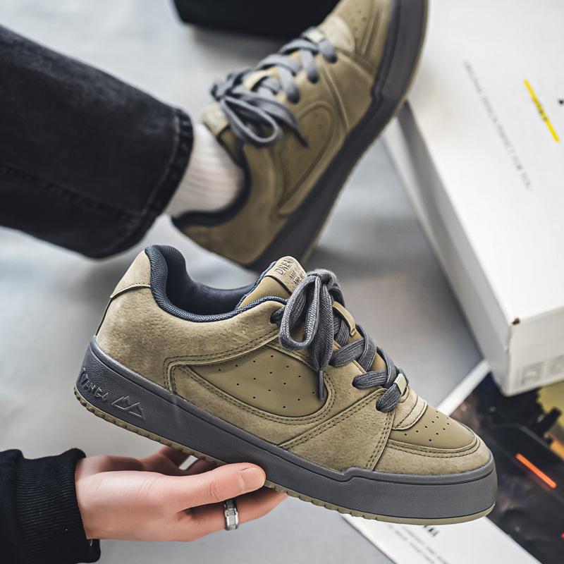 Men's Sneakers New Fashion Skateboard Shoes for Men Suede Comfort Lightweight Casual Shoes Outdoor Walking Canvas Footwear Men