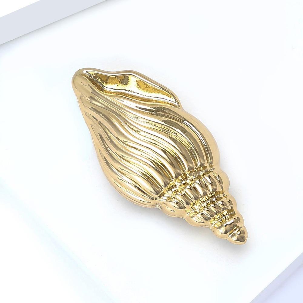 New Elegant Conch Shell Brooch Lapel Pins Badge High-end Exquisite Jewelry Brooches for Women and Men Fashion Accessories