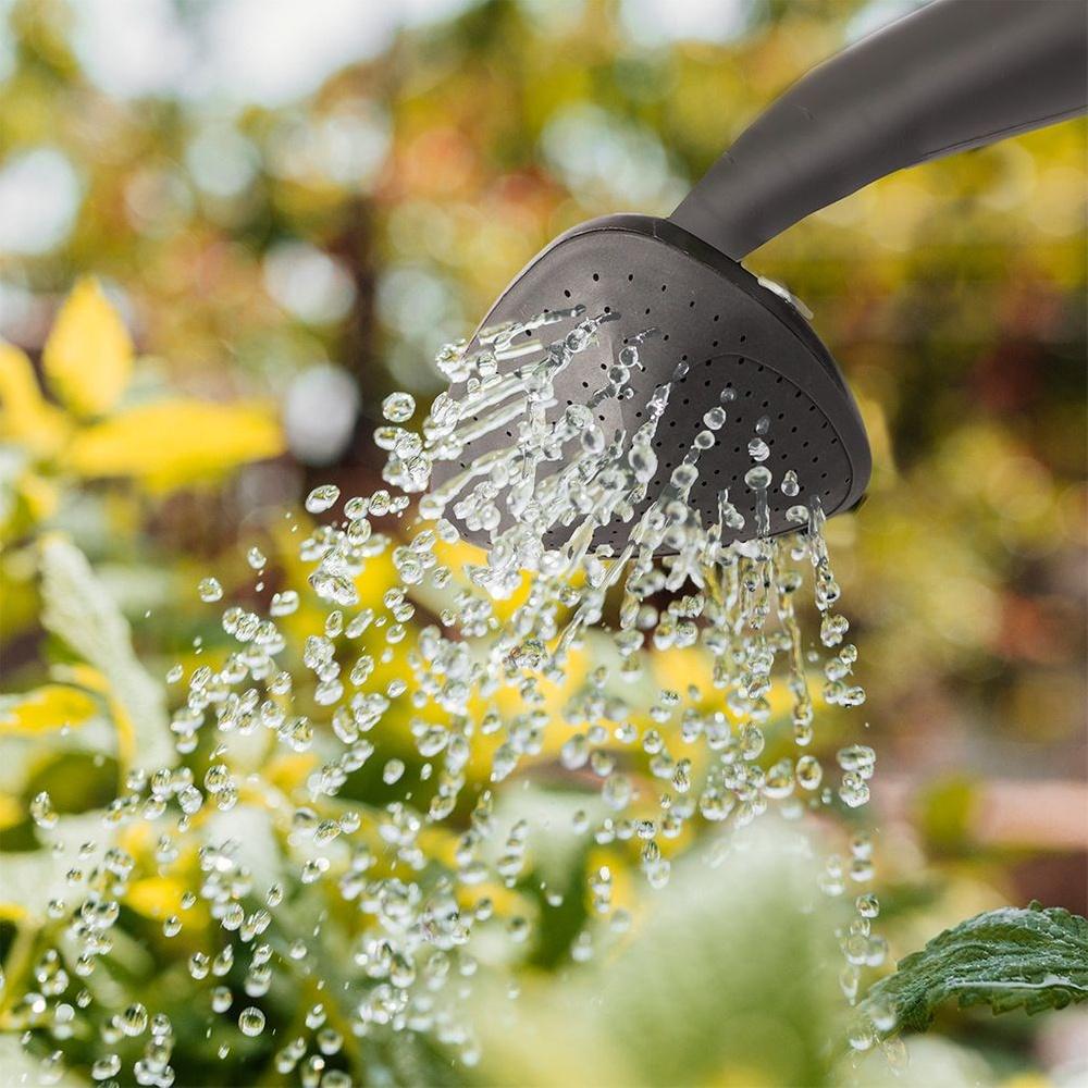 Plastic Garden Watering Can for Watering Plants and Flowers 5L