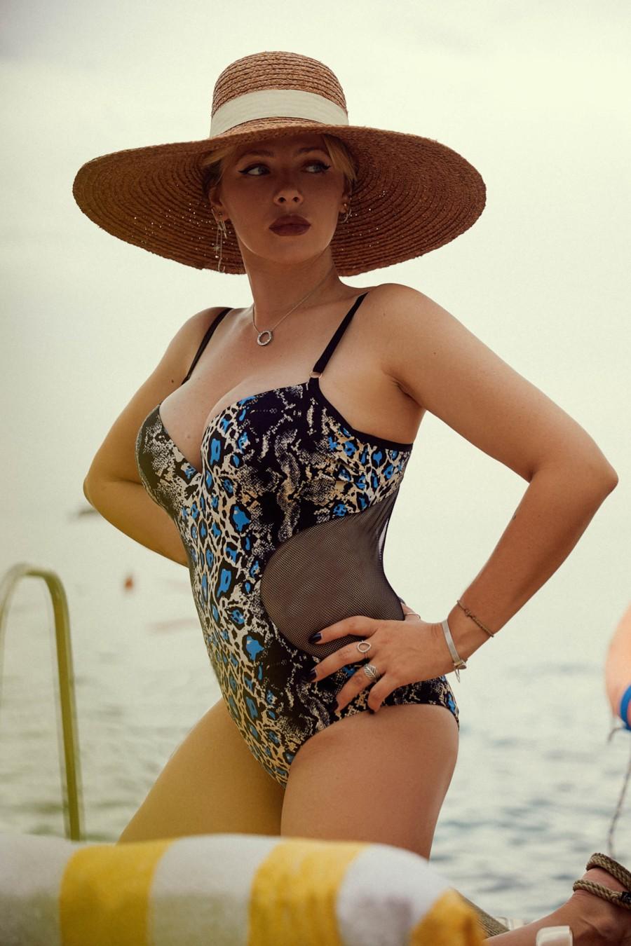 

Купальник злитий push up Anabel Arto (71196) 42C/S леопард друку кольору