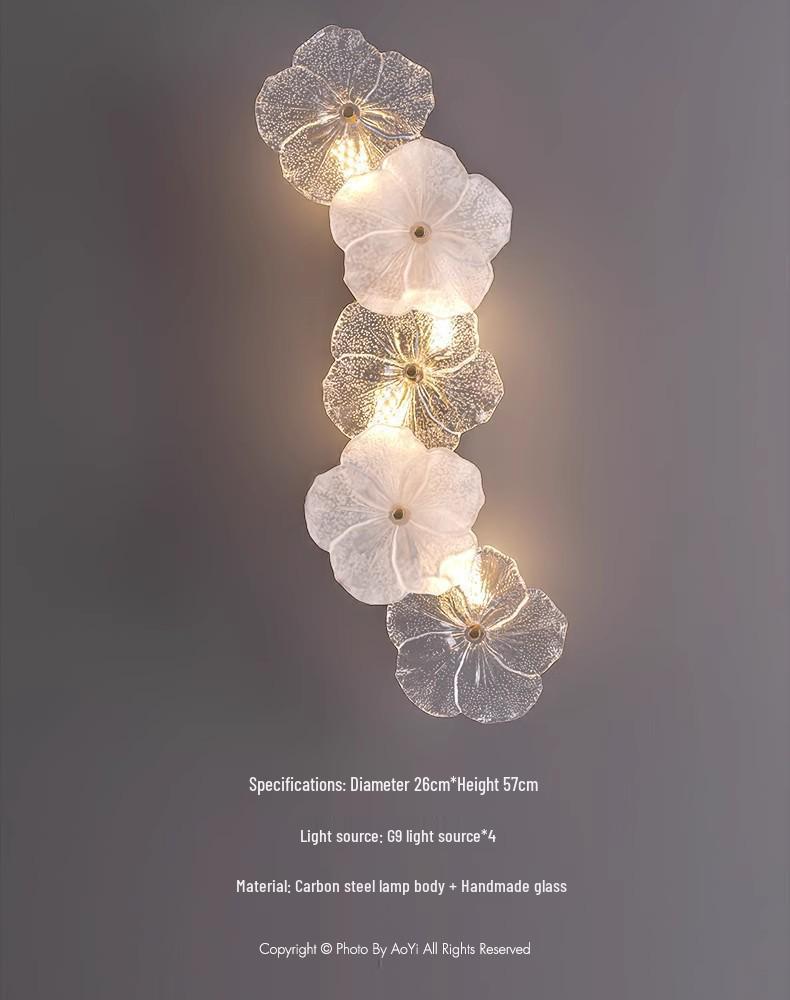 Elegante Fünfblättrige Kristallblumen-Wandleuchte für Schlafzimmer und Wohnzimmer