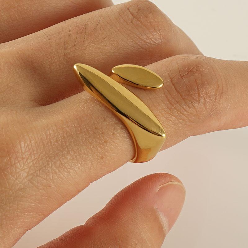 

Unique Irregular Curved Rings for Women Vintage Matte Gold Color Finger Rings Adjustable Jewelry Punk 2024 Party Wedding