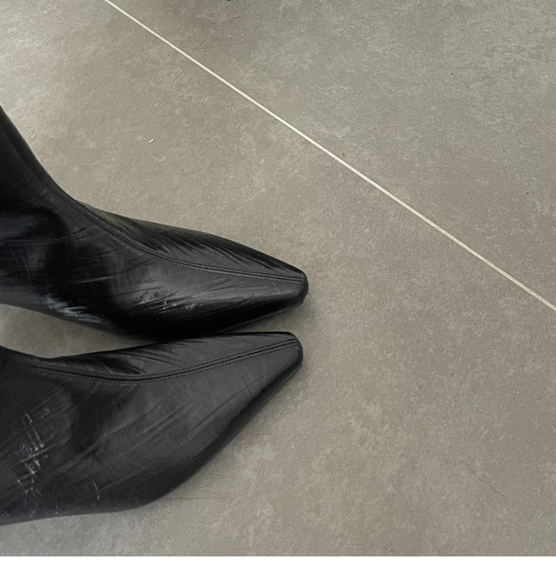 Herbst 2025 Spitz zulaufende Stiletto-Stiefeletten: Weiches Leder, Koreanischer Stil, Reißverschluss hinten, Modisches Chelsea-Design.