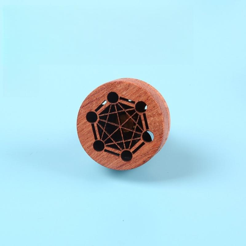 1Pcs Car Essential Oil Diffuser Wooden Aroma Diffuser Car Vent Clip Wooden Carved Aromatherapy Diffuser Auto Air Freshener