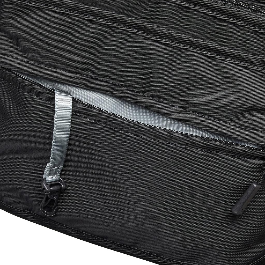 ACE Tokyo Funip Shoulder Bag, Women's, Black, H18 X W24 X D7cm