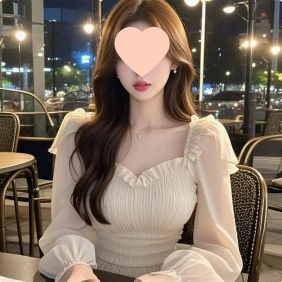 

Apricot Square Neck Ruffle Long Sleeve Slimming Top for Women - Early Autumn Collection L (Recommended 105-115 Jin)