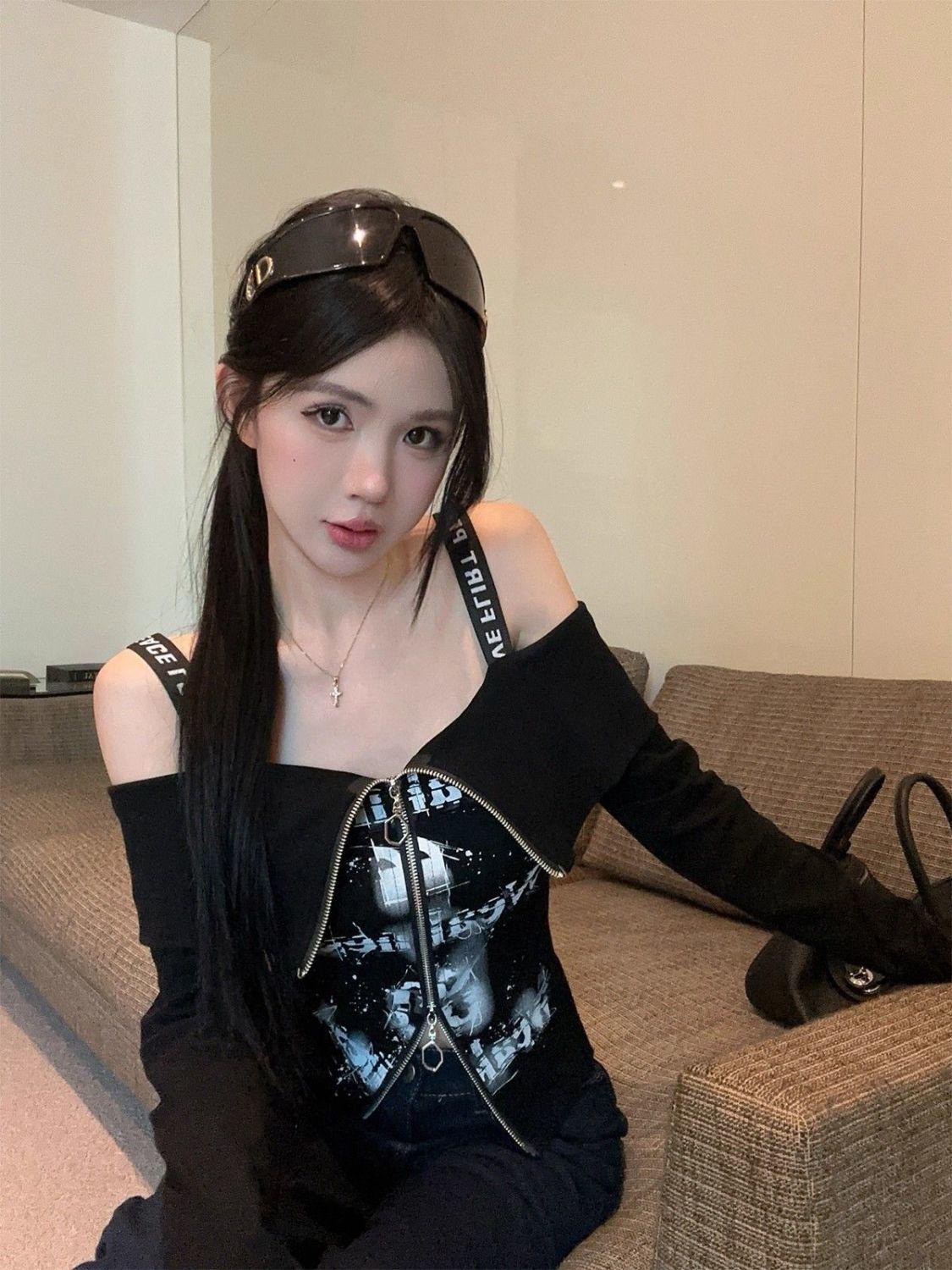 Chic Autumn Off-Shoulder Long-Sleeve Zipper Cardigan with Printed Camisole M чёрный