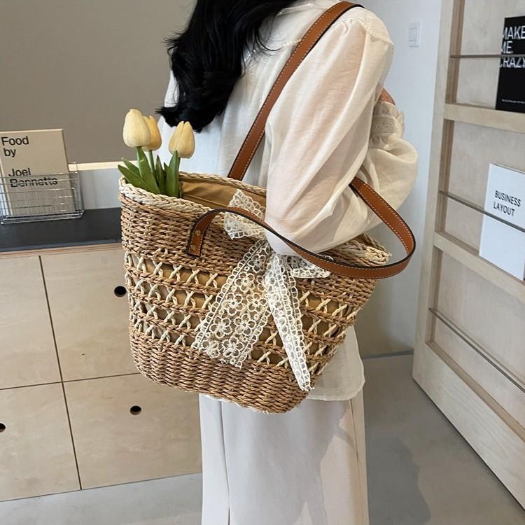 Lazy Wind Hand-held Straw Woven Bag Women's Literary Weaving Large-capacity Bag Casual Hollow Tote Bag