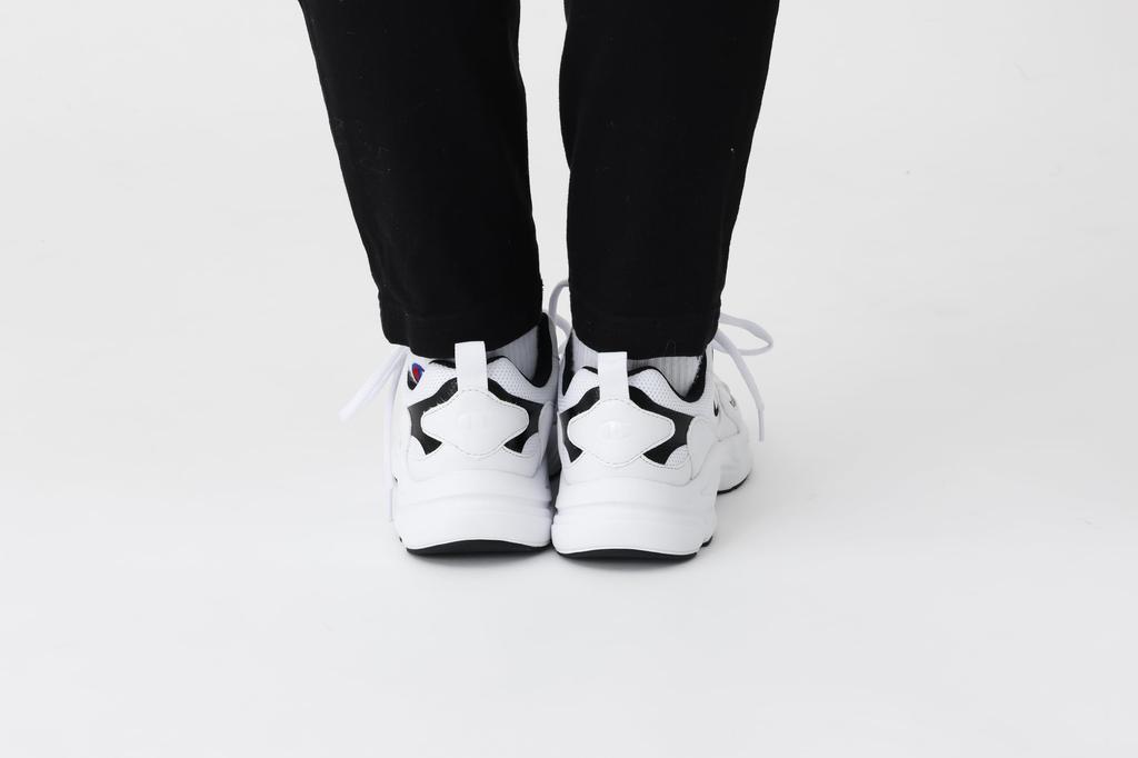 Champion COUNTLESS MESH Retro Running LEGACY Sneakers with Logo One-Point (S11741-011-250)