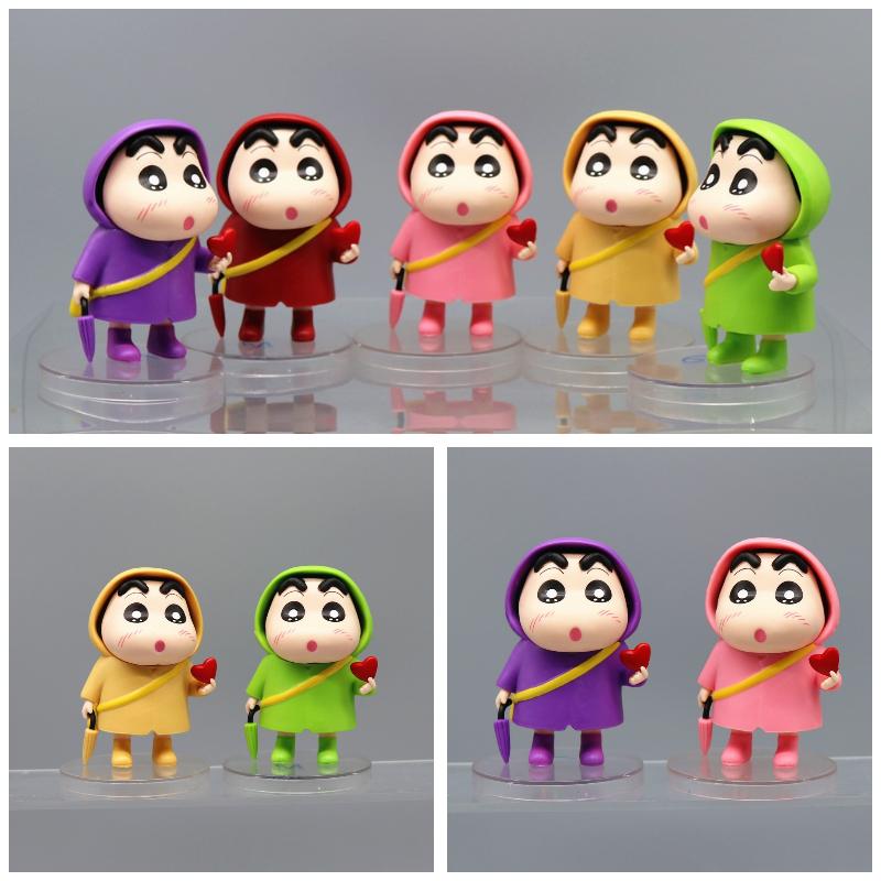 5pcs Shin Crayon Chan Raincoat Figure With Heart Car Desktop Decoration Ornament