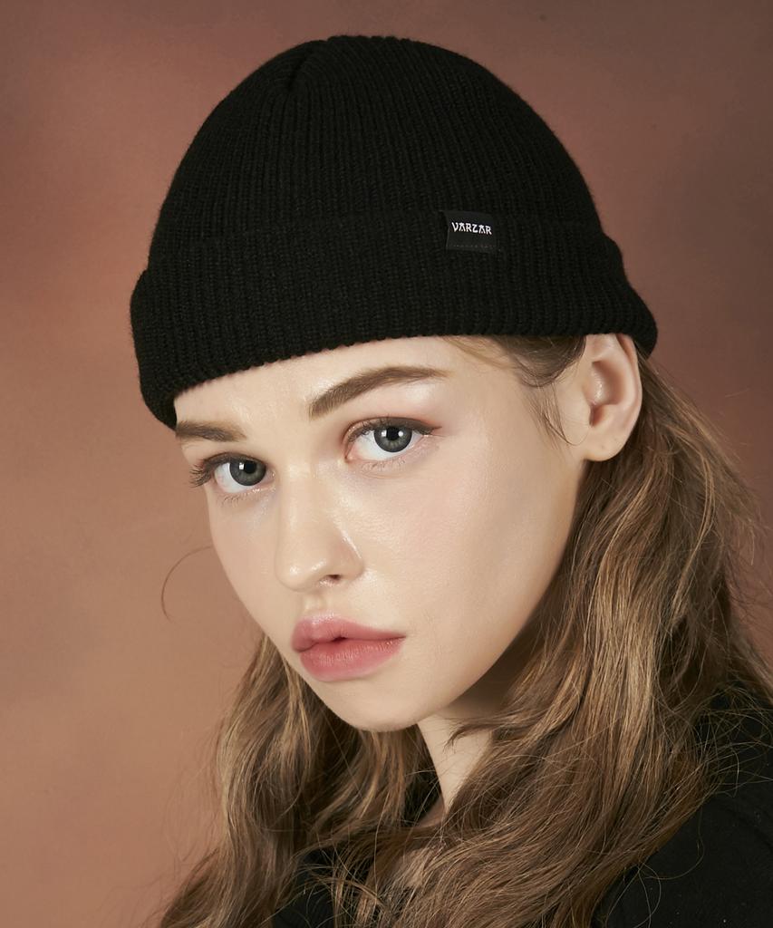 Bajal Minimal Label Beanie Black