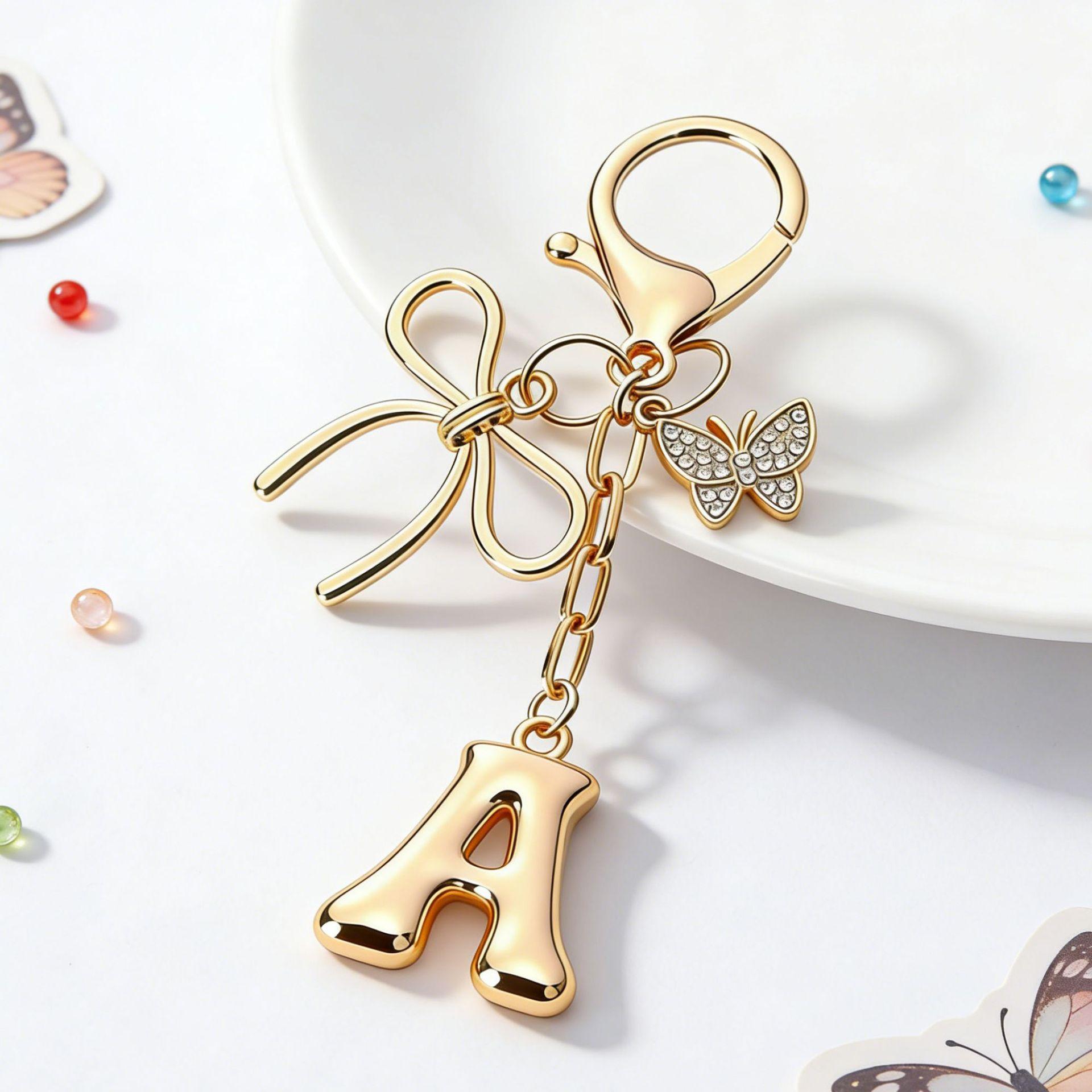 26 Initials With Diamond Butterfly Keychain Pendant Fashion Love English Metal Bow Bag Accessories A