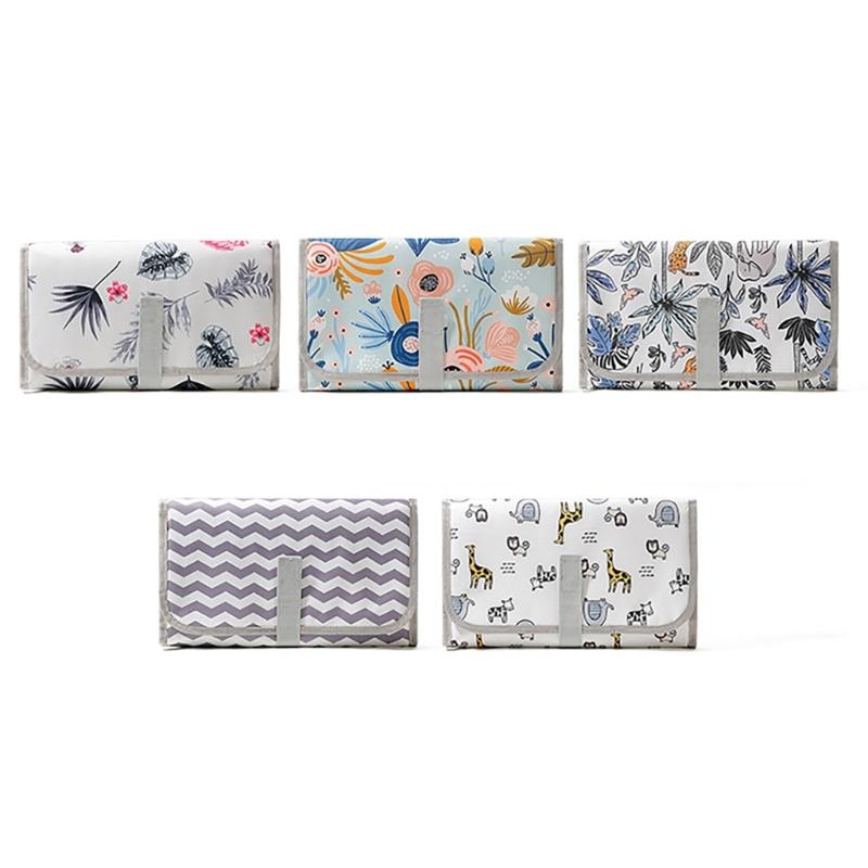 Travel Friendly Infant Changing Mat Super Absorbent Watertight Baby Diaper Changing Pad Multifunction Mom Bag for Pram