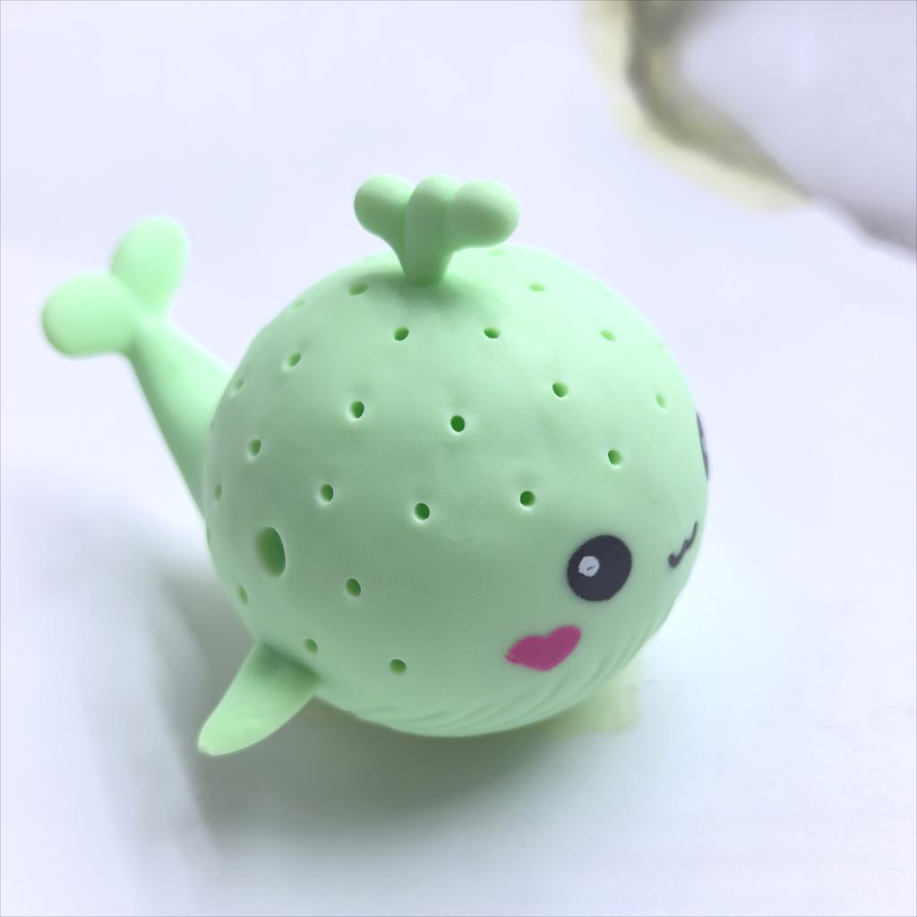 Non-Toxic Baby Bath Toys Sponge Water Absorbing Whale Squeezing Stress Relief Toys Summer Swimming Play Water Toy For Children Squishy Kid