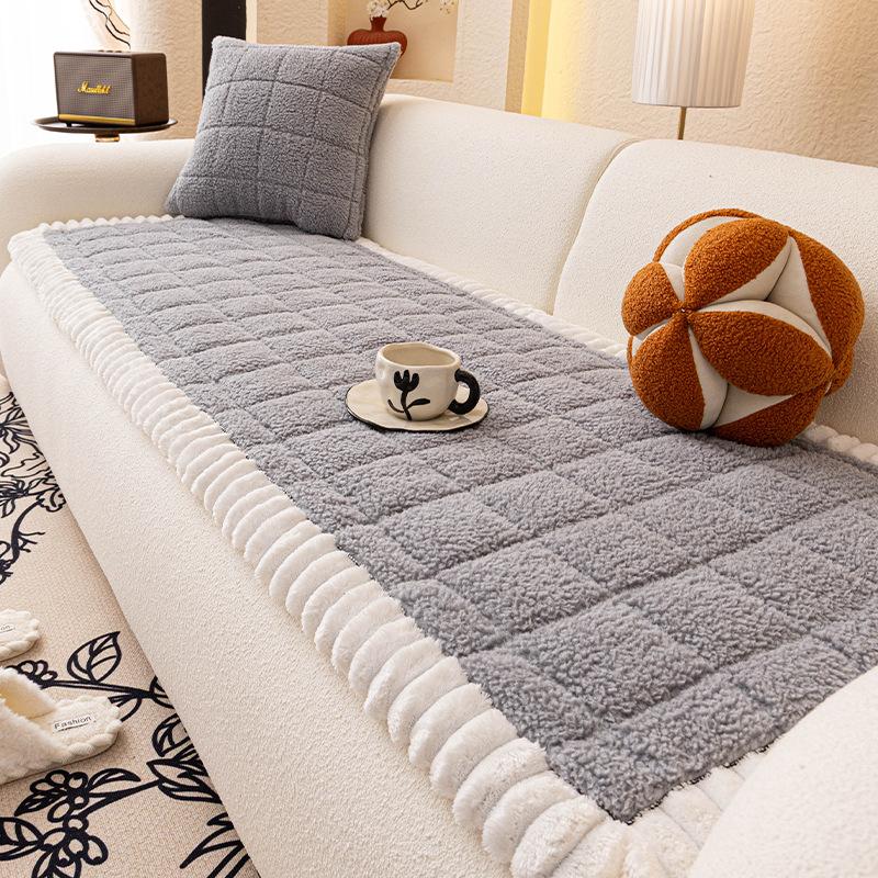 Nordic Style Thickened Sofa Cover New Lamb Wool Autumn Winter Non-Slip Durable Warm Skin-Friendly Straight Row Sofa Cover