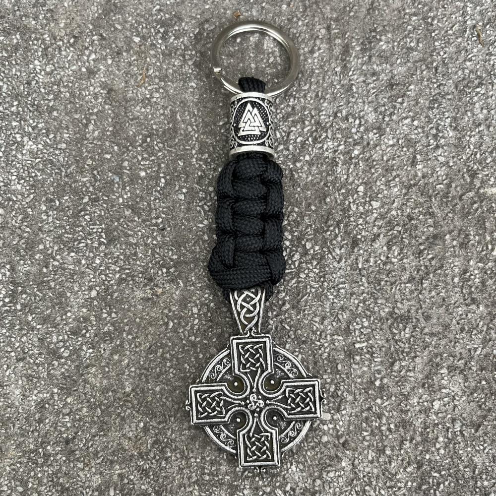 Nostalgia Norse Viking Irish Knot Cross Shield Druid Amulet Trinity Runes Beads Keychain Paracord Accessories