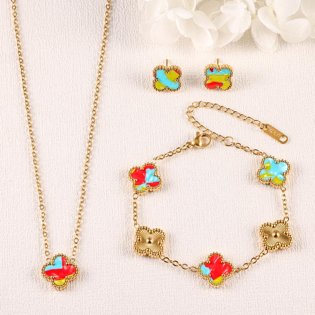 3PCS clover necklace bracelet earrings 18K gold-plated non fading light luxury fashion accessory