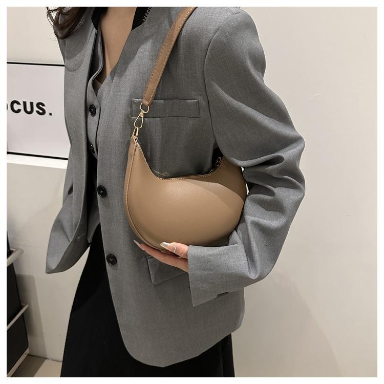 Trendige Minimalistische Rundnaht-Achseltasche aus Kunstleder Damen Hochwertige Einzel-Schulter-Handtasche